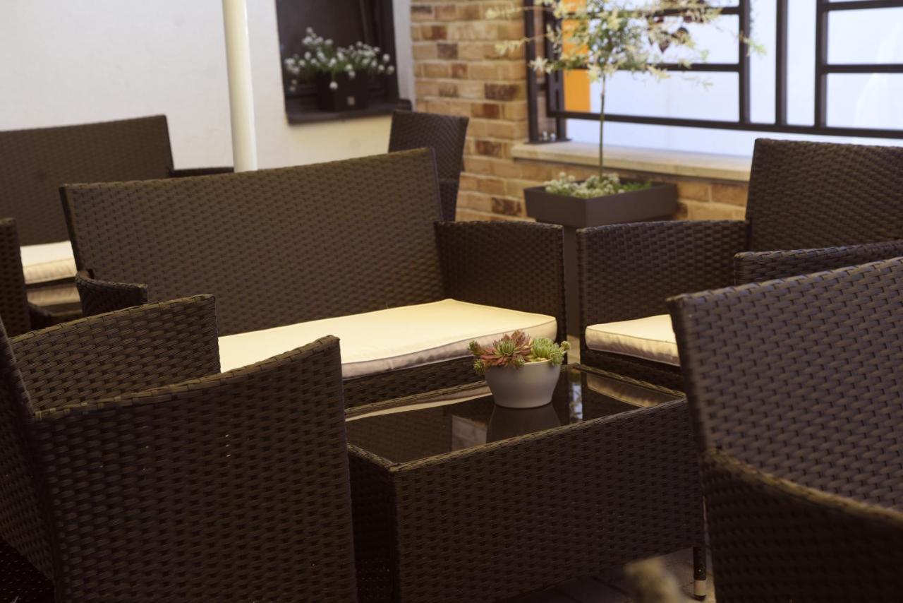 "Mini Hotel Vienna" Apartments Vrnjacka Banja Luaran gambar