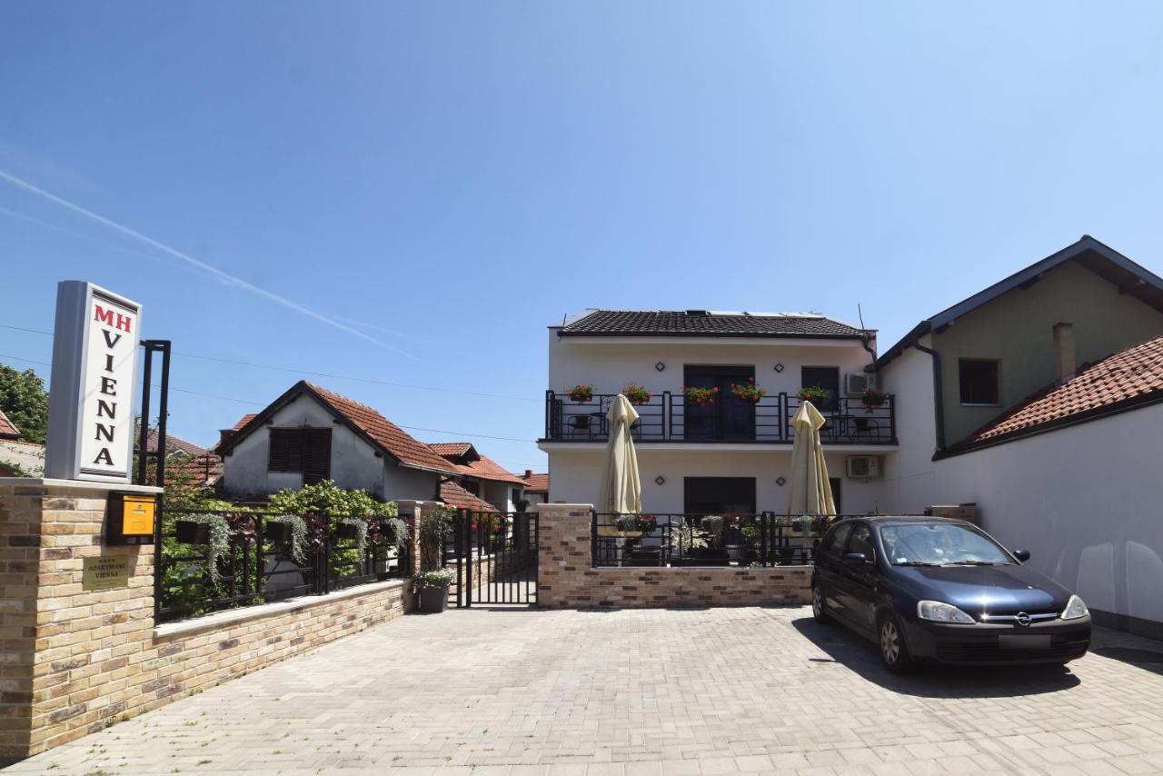 "Mini Hotel Vienna" Apartments Vrnjacka Banja Luaran gambar