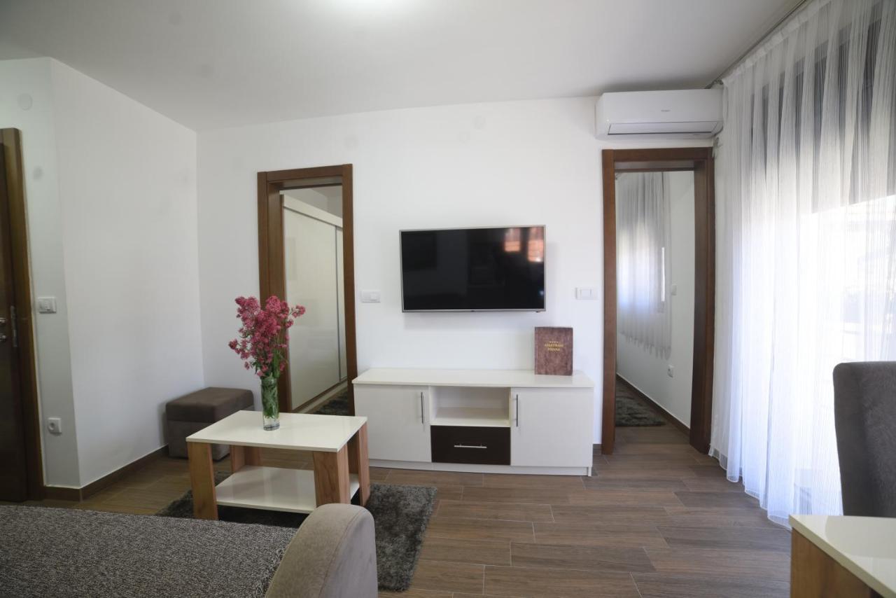 "Mini Hotel Vienna" Apartments Vrnjacka Banja Luaran gambar