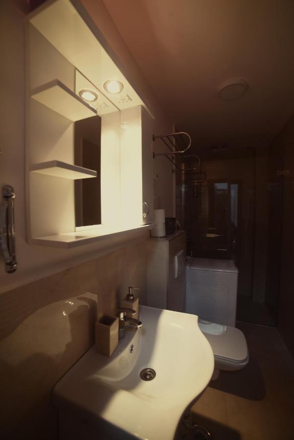 "Mini Hotel Vienna" Apartments Vrnjacka Banja Luaran gambar