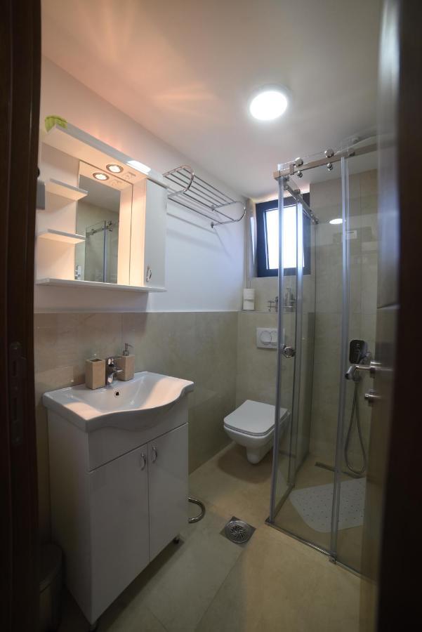 "Mini Hotel Vienna" Apartments Vrnjacka Banja Luaran gambar
