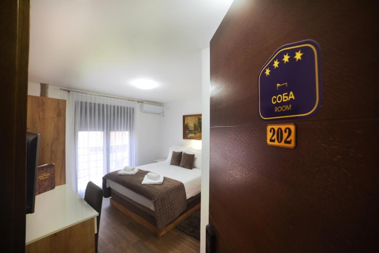 "Mini Hotel Vienna" Apartments Vrnjacka Banja Luaran gambar