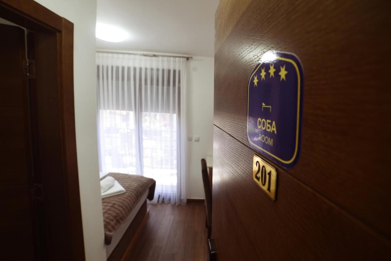 "Mini Hotel Vienna" Apartments Vrnjacka Banja Luaran gambar